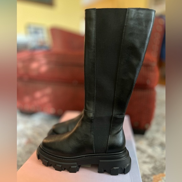 Lisa Vicky Shoes - Brand New! Lisa Vicky Lug Sole Black, Knee-high Boots, Sz 7.5.